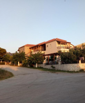 Villa Fotis